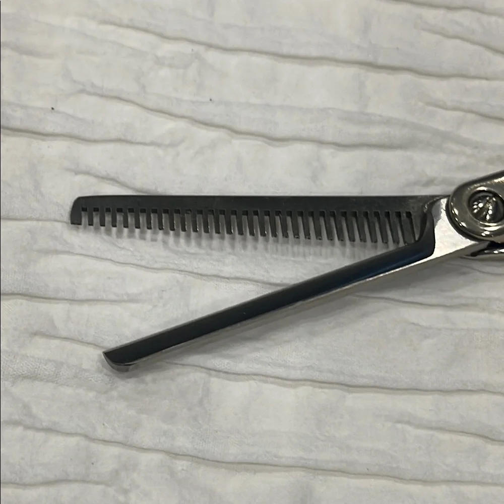 LOGO‎ scissors Cricket Professional Silver Hair Thinning ✂️ texturizing sheers